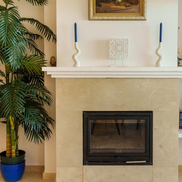 Luxury ground floor apartment with private garden in the New Golden Mile (13)
